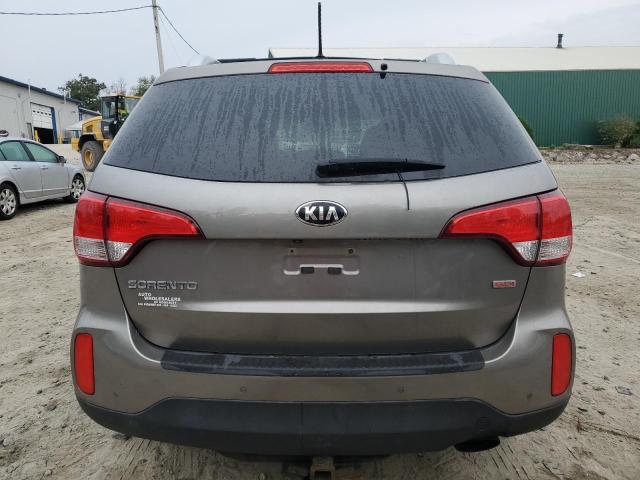 Photo 6 from auction – 2015 KIA SORENTO LX with VIN 5XYKTDA61FG624337