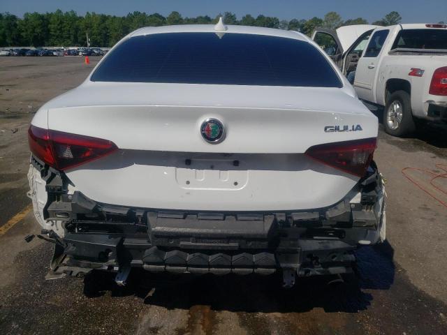 Photo 6 from auction – 2017 ALFA ROMEO GIULIA with VIN ZARFAEBN0H7552460