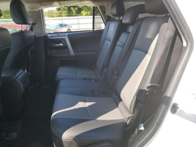 Photo 11 from auction – 2019 TOYOTA 4RUNNER SR with VIN JTEBU5JR5K5717728