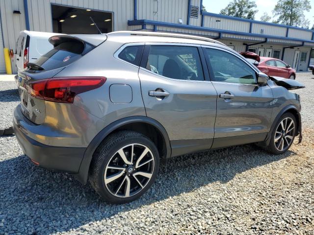 Photo 3 from auction – 2017 NISSAN ROGUE with VIN JN1BJ1CP3HW014393