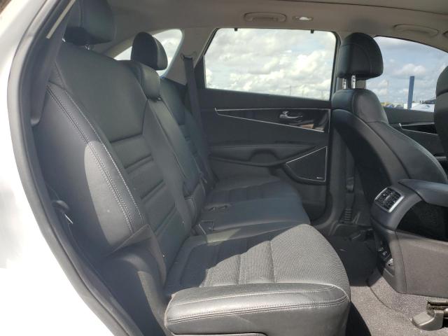 Photo 11 from auction – 2017 KIA SORENTO SX with VIN 5XYPK4A58HG239893