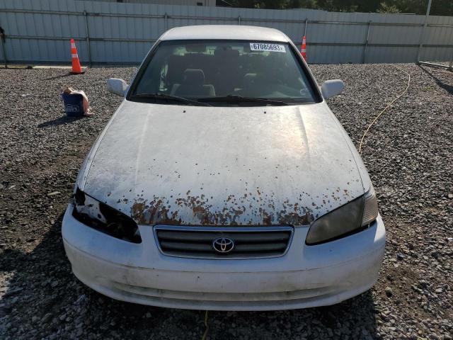 Photo 5 from auction – 2000 TOYOTA CAMRY CE with VIN 4T1BG22K3YU977583