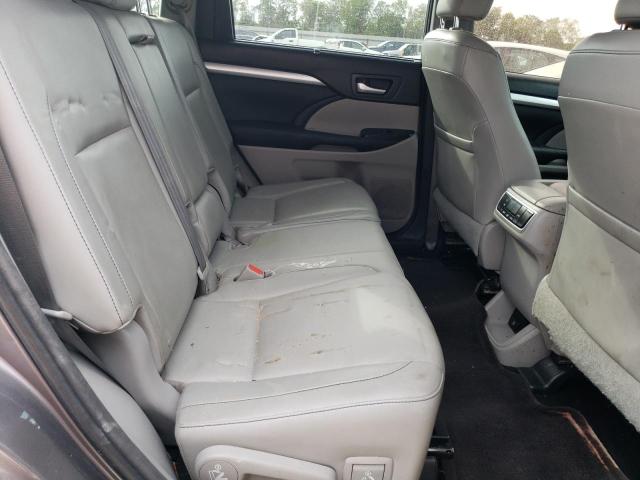 Photo 11 from auction – 2015 TOYOTA HIGHLANDER with VIN 5TDKKRFH4FS116859