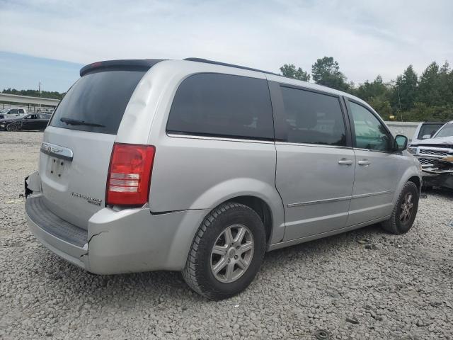 Photo 3 from auction – 2010 CHRYSLER TOWN & COU with VIN 2A4RR5D16AR450508