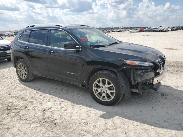 Photo 4 from auction – 2017 JEEP CHEROKEE L with VIN 1C4PJLCB6HW592037