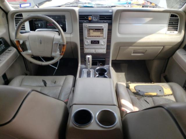 Photo 8 from auction – 2007 LINCOLN NAVIGATOR with VIN 5LMFU27547LJ17934
