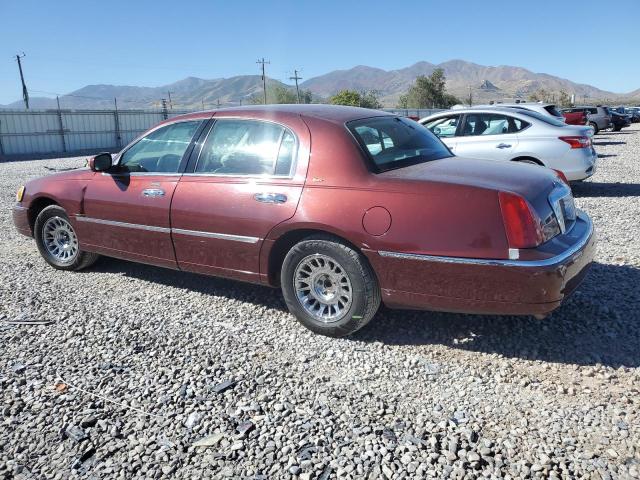 Photo 2 from auction – 2000 LINCOLN TOWN CAR C with VIN 1LNHM83W2YY796796
