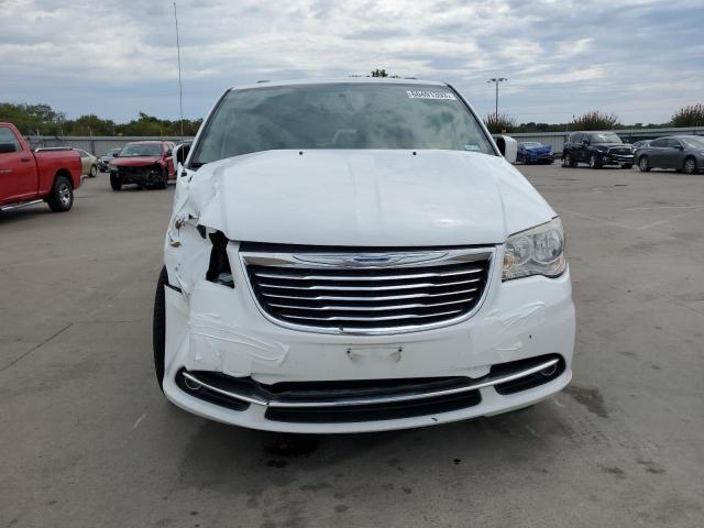 Photo 5 from auction – 2015 CHRYSLER TOWN & COU with VIN 2C4RC1BG9FR520162
