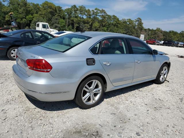 Photo 3 from auction – 2015 VOLKSWAGEN PASSAT SE with VIN 1VWBS7A36FC004949