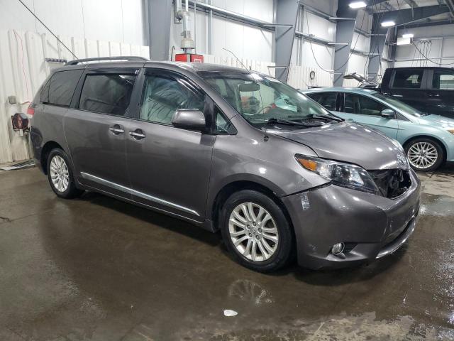 Photo 4 from auction – 2012 TOYOTA SIENNA XLE with VIN 5TDYK3DC0CS279292