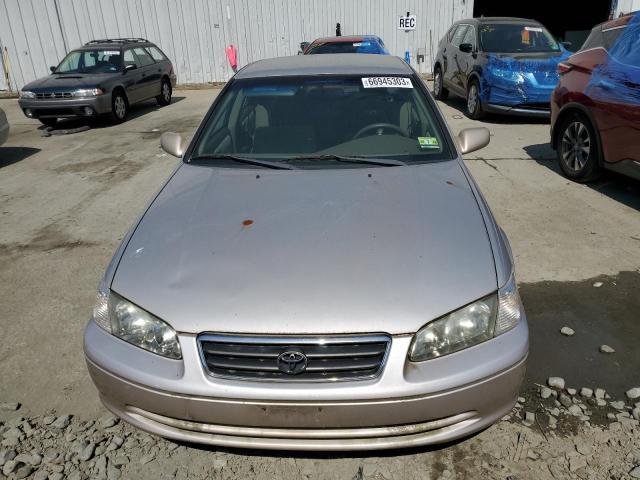 Photo 5 from auction – 2000 TOYOTA CAMRY CE with VIN 4T1BG22K7YU702816