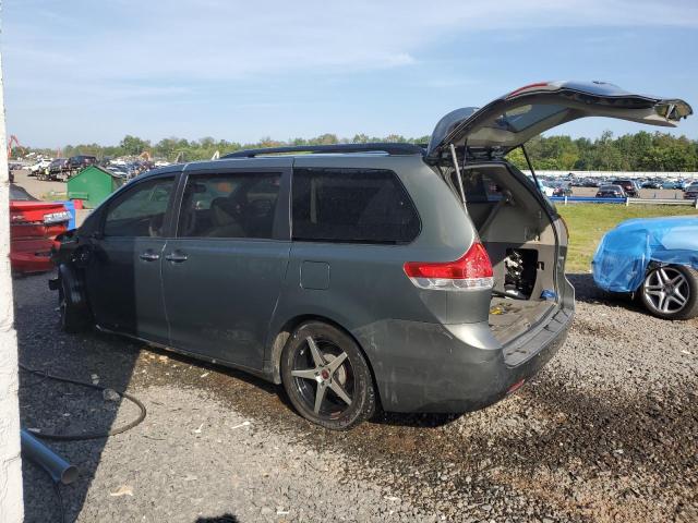 Photo 2 from auction – 2011 TOYOTA SIENNA XLE with VIN 5TDDK3DC2BS016296