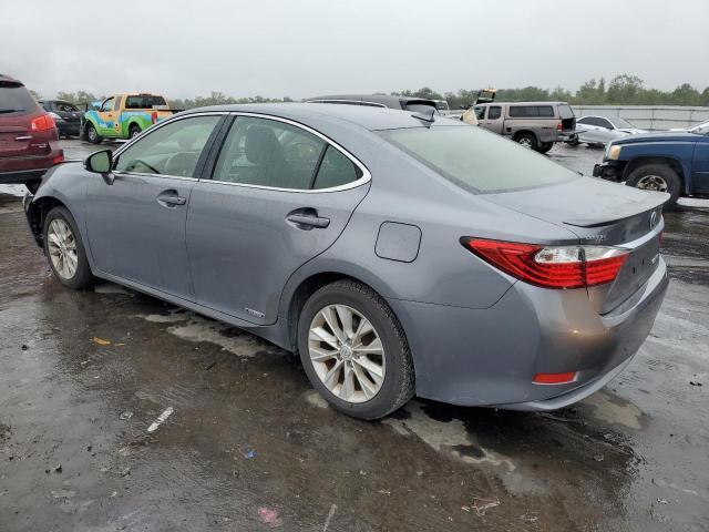 Photo 2 from auction – 2013 LEXUS ES 300H with VIN JTHBW1GG9D2008803