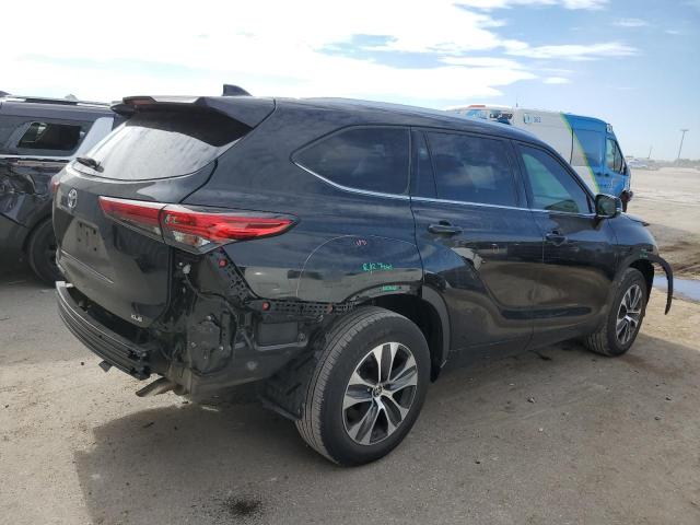 Photo 3 from auction – 2021 TOYOTA HIGHLANDER with VIN 5TDGZRAH0MS518240