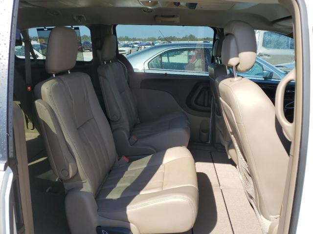 Photo 11 from auction – 2012 CHRYSLER TOWN & COU with VIN 2C4RC1CG8CR413002