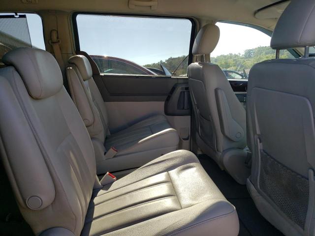 Снимка 11 от търг – 2010 CHRYSLER TOWN & COU с VIN 2A4RR5D11AR217460