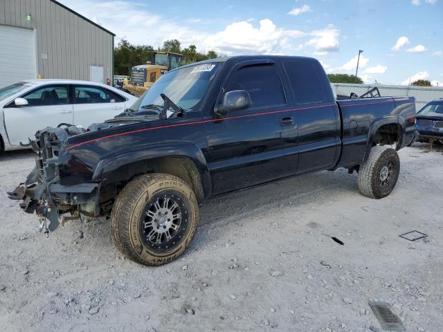 CHEVROLET silverado 2004 with VIN 1GCEK19T44E101067 - Photo from auction