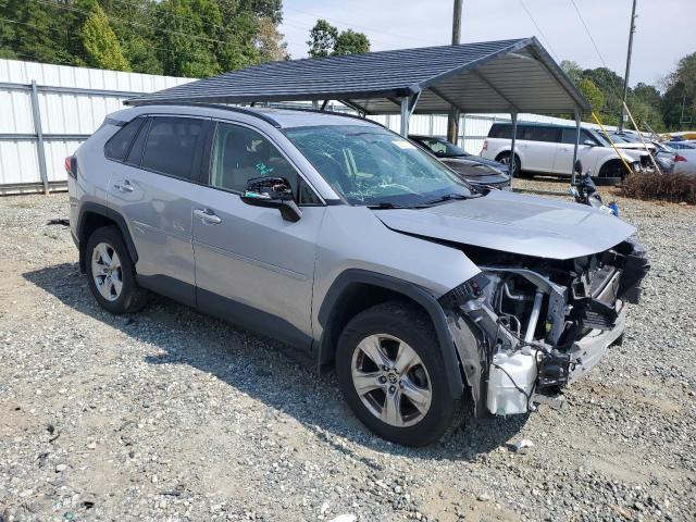 Photo 4 from auction – 2019 TOYOTA RAV4 XLE with VIN JTMP1RFV5KD519821