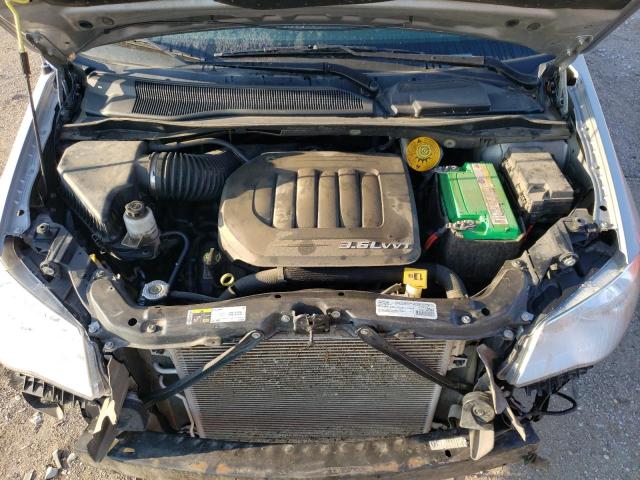 Photo 12 from auction – 2016 CHRYSLER TOWN & COU with VIN 2C4RC1BGXGR252949