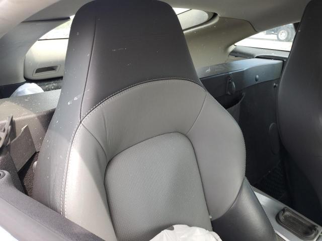 Photo 10 from auction – 2005 CHRYSLER CROSSFIRE with VIN 1C3AN69L75X049690