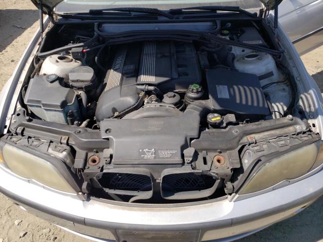 Photo 11 from auction – 2004 BMW 325 XI with VIN WBAEU33404PR06623