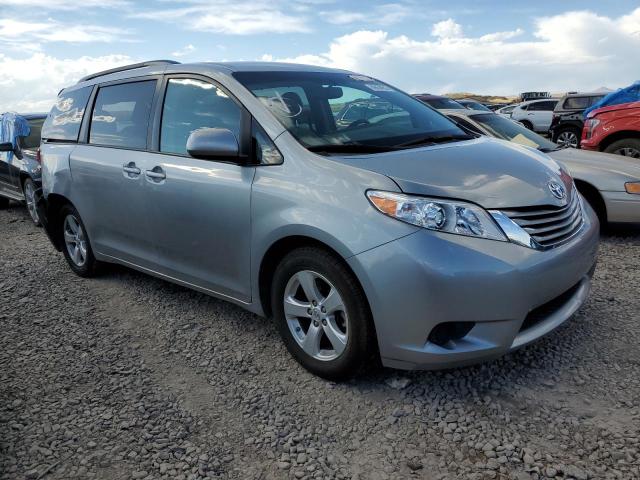 Photo 4 from auction – 2017 TOYOTA SIENNA LE with VIN 5TDKZ3DC3HS808095