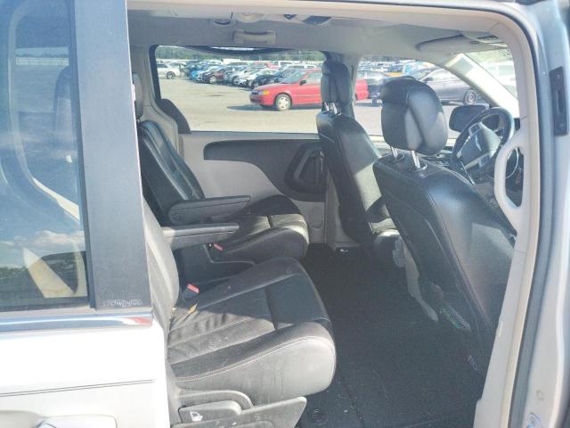 Photo 11 from auction – 2012 CHRYSLER TOWN & COU with VIN 2C4RC1BG2CR367992