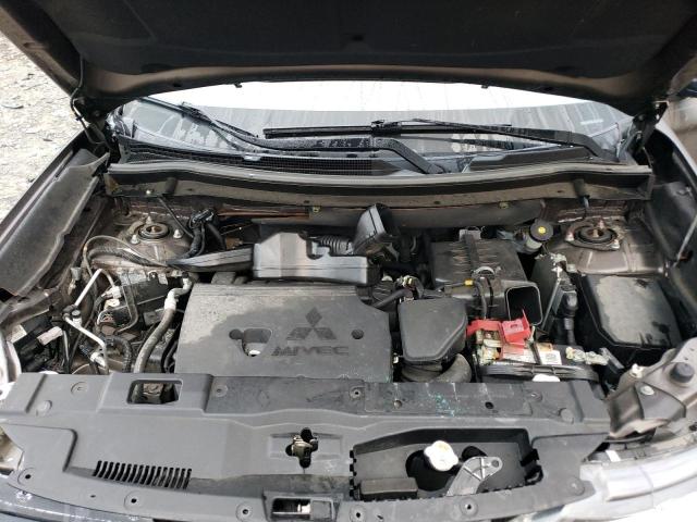 Photo 12 from auction – 2018 MITSUBISHI OUTLANDER with VIN JA4AD2A34JZ033149