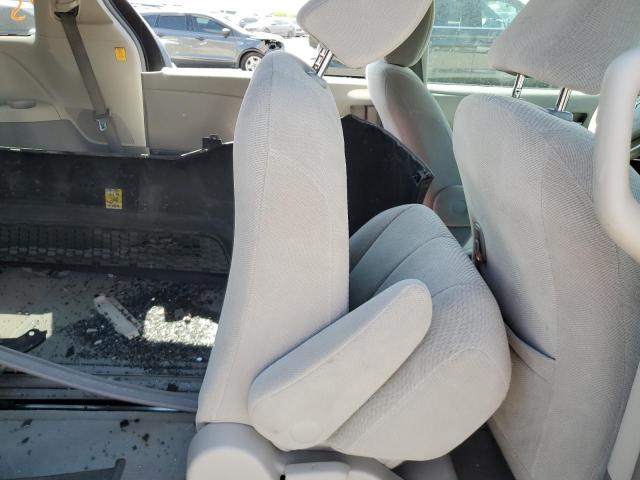 Photo 11 from auction – 2013 TOYOTA SIENNA LE with VIN 5TDKK3DC3DS377532