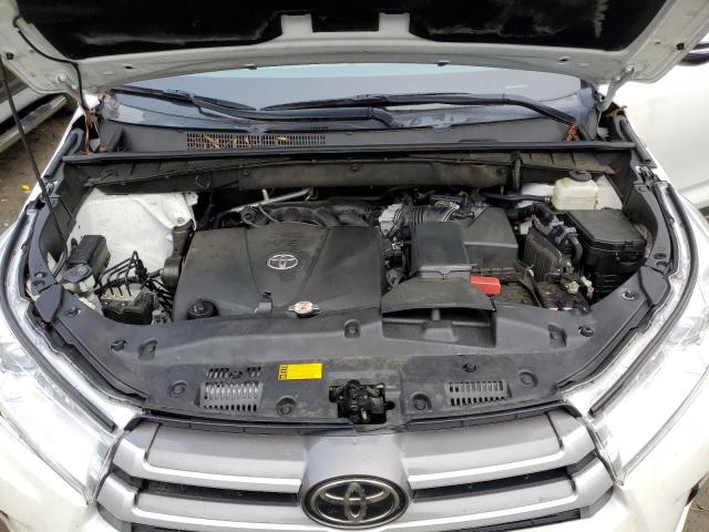 Photo 11 from auction – 2019 TOYOTA HIGHLANDER with VIN 5TDJZRFH6KS915527