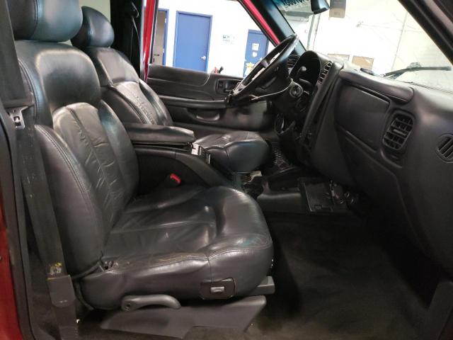 Photo 7 from auction – 2001 CHEVROLET BLAZER with VIN 1GNDT13W712122690