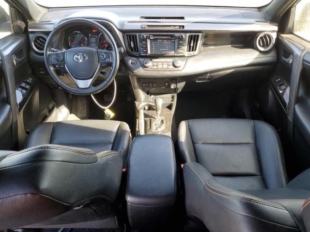 Photo 8 from auction – 2018 TOYOTA RAV4 SE with VIN JTMJFREV2JD243315