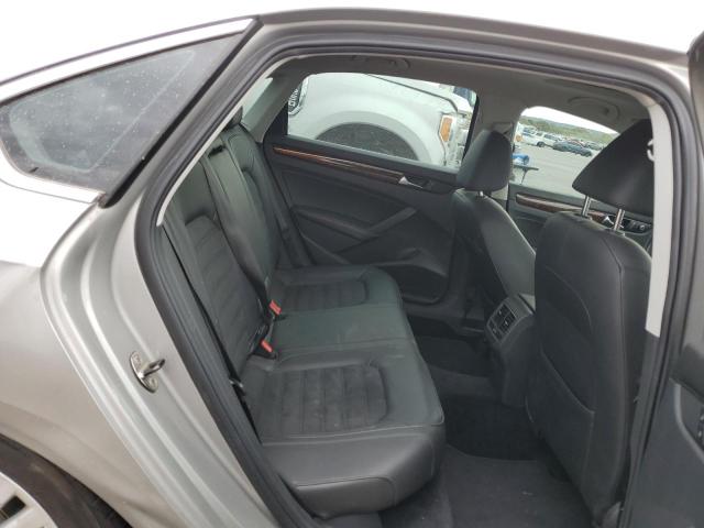 Photo 10 from auction – 2013 VOLKSWAGEN PASSAT SEL with VIN 1VWCM7A34DC011877