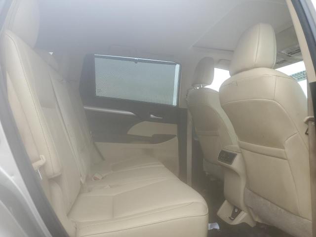 Photo 11 from auction – 2016 TOYOTA HIGHLANDER with VIN 5TDJKRFHXGS503669