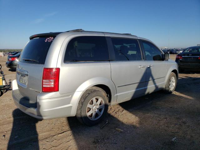 Photo 3 from auction – 2010 CHRYSLER TOWN & COU with VIN 2A4RR5D10AR440900