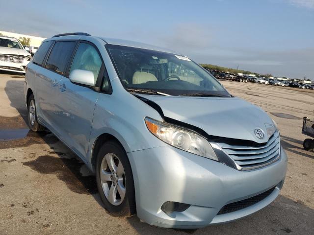 Photo 4 from auction – 2017 TOYOTA SIENNA LE with VIN 5TDKZ3DC2HS774277