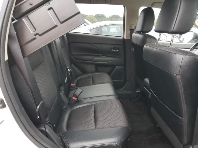 Photo 11 from auction – 2015 MITSUBISHI OUTLANDER with VIN JA4AZ3A33FZ000917
