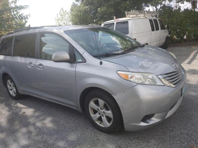 TOYOTA SIENNA LE 2011 with VIN 5TDJK3DC7BS029712 - Photo from auction