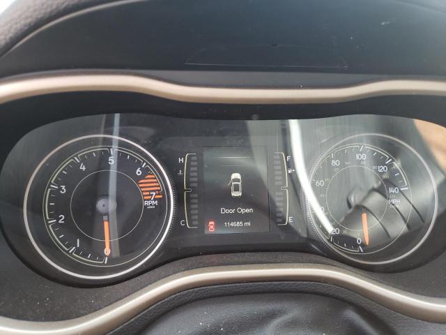 Photo 9 from auction – 2018 JEEP CHEROKEE L with VIN 1C4PJLCB6JD556835
