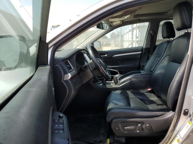 Photo 7 from auction – 2018 TOYOTA HIGHLANDER with VIN 5TDJZRFH7JS824152