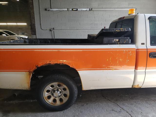 Photo 10 from auction – 2005 CHEVROLET SILVERADO with VIN 1GCEC14V35E219084
