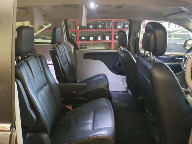 Снимка 11 от търг – 2016 CHRYSLER TOWN & COU с VIN 2C4RC1BG6GR280828