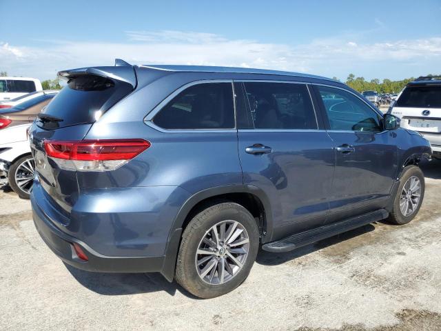 Photo 3 from auction – 2019 TOYOTA HIGHLANDER with VIN 5TDJZRFH7KS708774