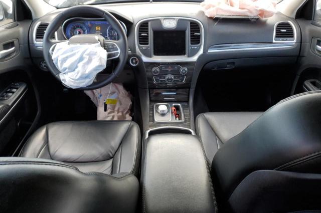 Photo 8 from auction – 2017 CHRYSLER 300 LIMITE with VIN 2C3CCARG6HH512867