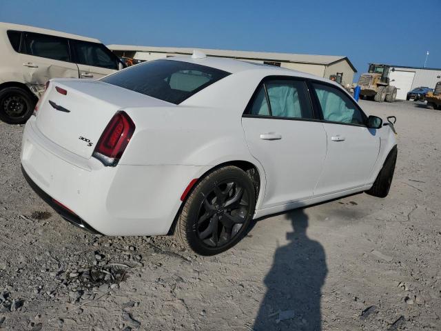 Photo 3 from auction – 2023 CHRYSLER 300 S with VIN 2C3CCABG6PH565612