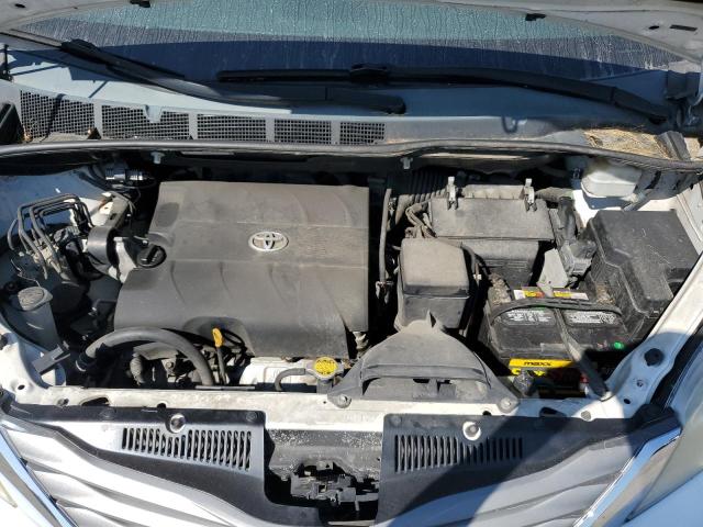 Photo 11 from auction – 2012 TOYOTA SIENNA XLE with VIN 5TDYK3DC1CS243885