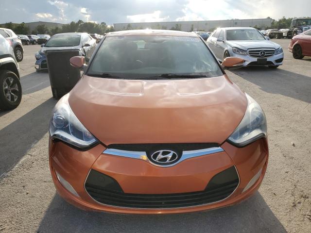 Photo 5 from auction – 2017 HYUNDAI VELOSTER with VIN KMHTC6AD5HU312338