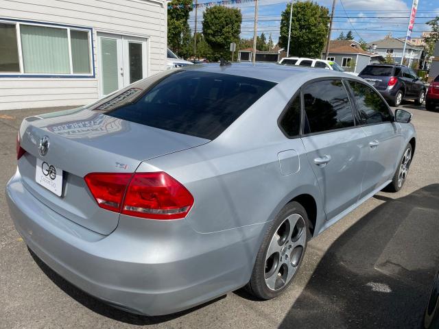 Photo 4 from auction – 2015 VOLKSWAGEN PASSAT S with VIN 1VWAT7A33FC056516