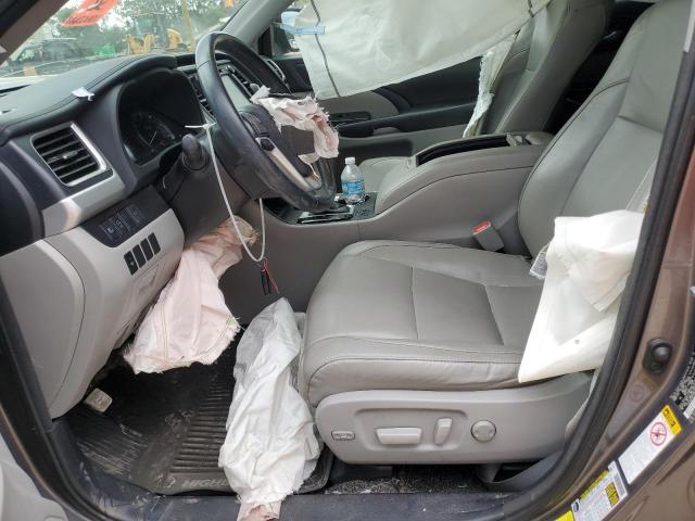Photo 7 from auction – 2018 TOYOTA HIGHLANDER with VIN 5TDJZRFH3JS806988