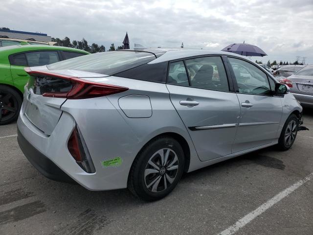 Photo 3 from auction – 2018 TOYOTA PRIUS PRIM with VIN JTDKARFP8J3080923